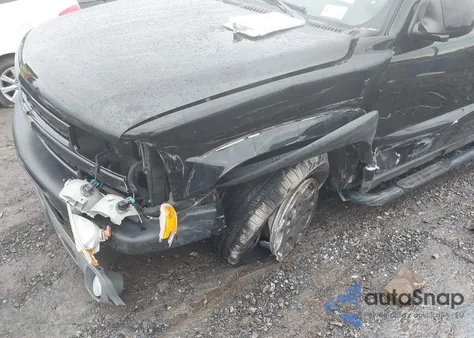 2006 Chevrolet Suburban 1500 Z71 from USA, damaged, VIN 1GNFK16Z26J168703